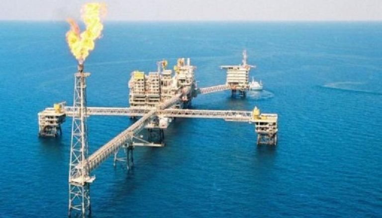 استثمارات قطر بقطاع الغاز تواجه مأزقًا   