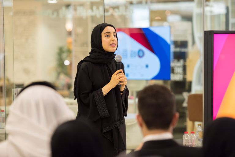 جانب من جلسات برنامج "القيادات الإعلامية العربية الشابة"