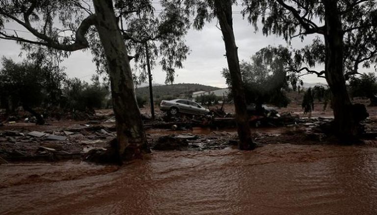 أمطار غزيرة قرب أثينا