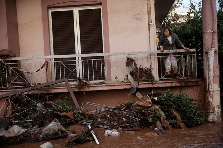 أمطار غزيرة قرب أثينا