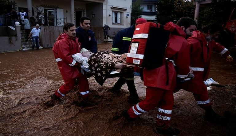 أمطار غزيرة قرب أثينا