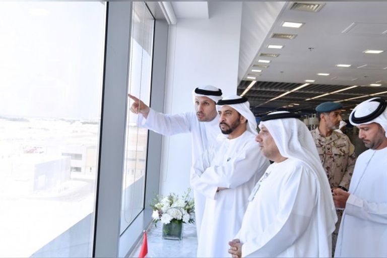 الشيخ حمدان بن زايد آل نهيان خلال الزيارة