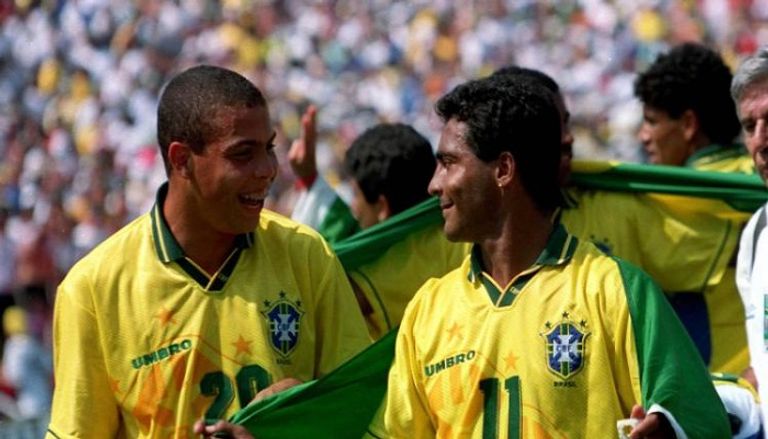 روماريو ورونالدو أبطال مونديال أمريكا صورة من المباراة