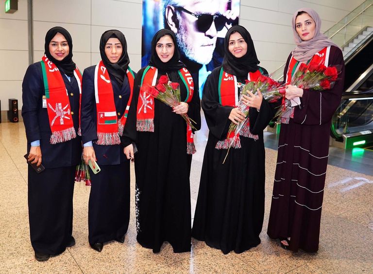 استقبال المسافرين العمانيين بحفاوة بالغة