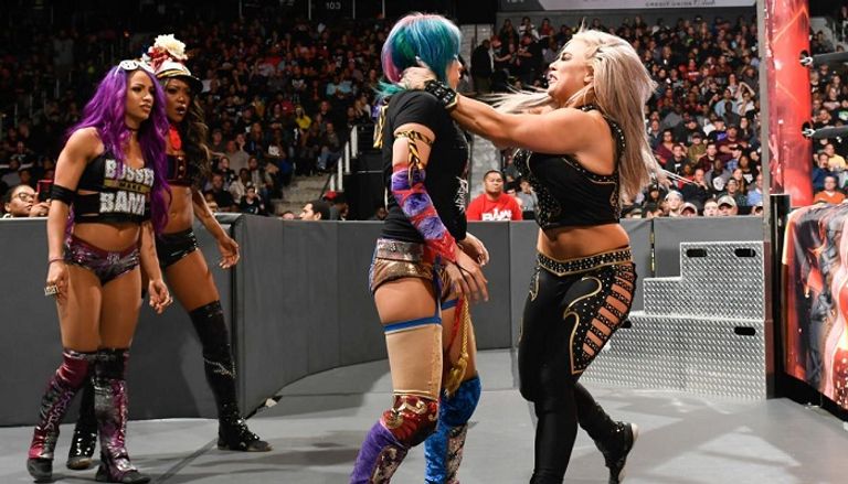 بايلي تنضم إلى فريق "رو" للسيدات