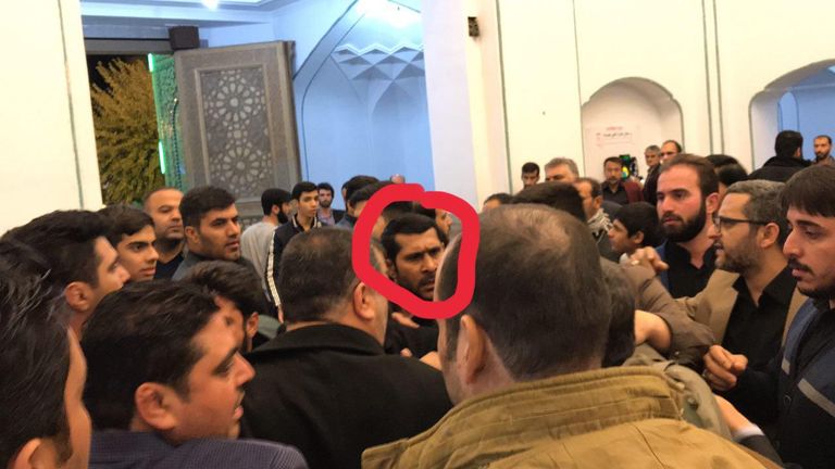 الهجوم جاء على خلفية مهاجمة نجاد لمسؤولين إيرانيين 