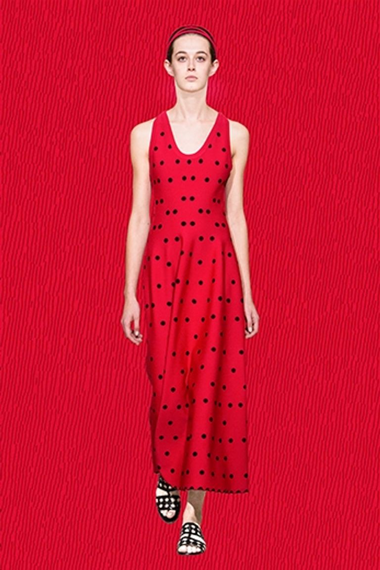 مصمم الأزياء التونسي الراحل عز الدين علية