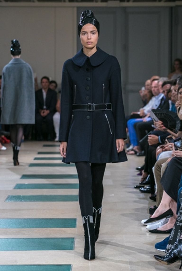 مصمم الأزياء التونسي الراحل عز الدين علية