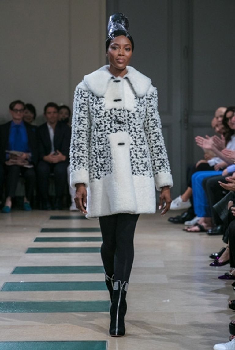 مصمم الأزياء التونسي الراحل عز الدين علية