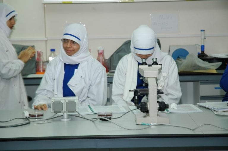 سلطنة عمان تحتفل بالعيد الوطني السابع والأربعين