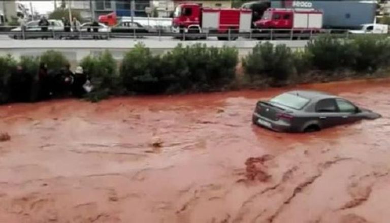 فيضانات اليونان تسببت في دمار كبير