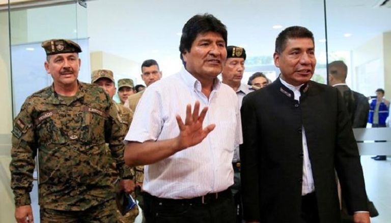   الرئيس البوليفي يتفقد مكان انعقاد المنتدى - رويترز