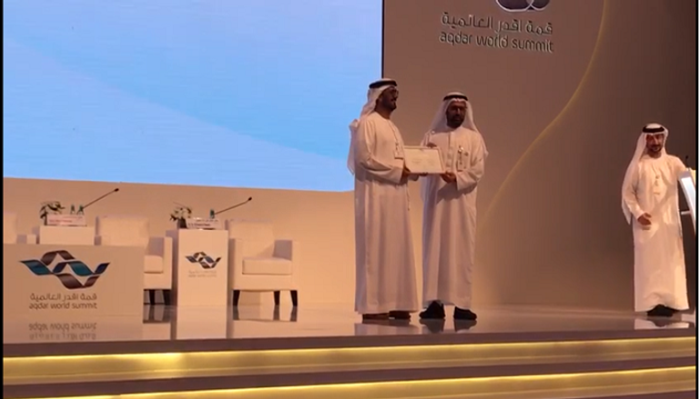 الدكتور علي راشد النعيمي، رئيس دائرة التعليم والمعرفة بأبوظبي