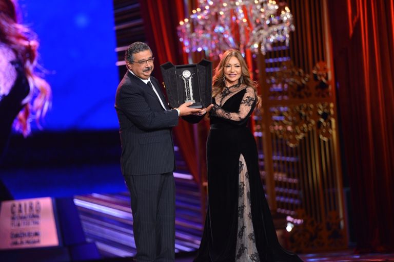 الفنانة يسرا رئيس شرف الدورة 39 لمهرجان القاهرة السينمائي الدولي