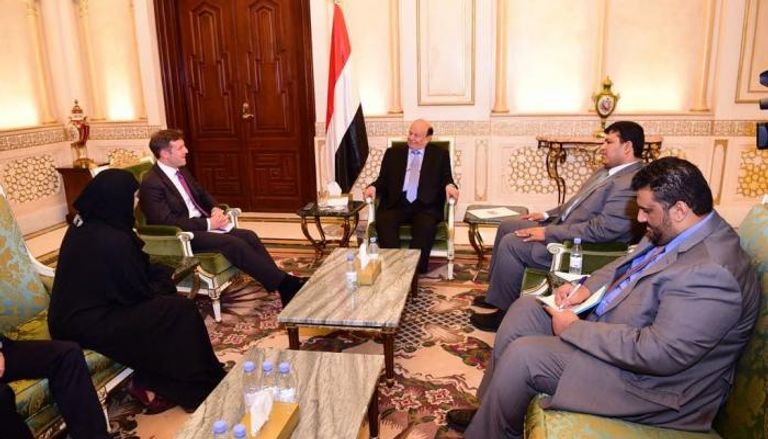 جانب من لقاء الرئيس اليمني والسفير البريطاني 