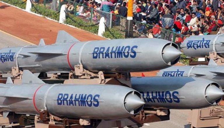 صاروخ براهموس الهندي الأسرع من الصوت