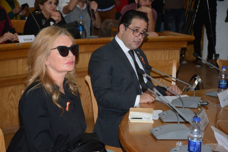 النجمة إلهام شاهين في ندوة العنف ضد المرأة