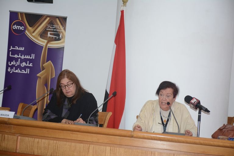 النجمة إلهام شاهين في ندوة العنف ضد المرأة