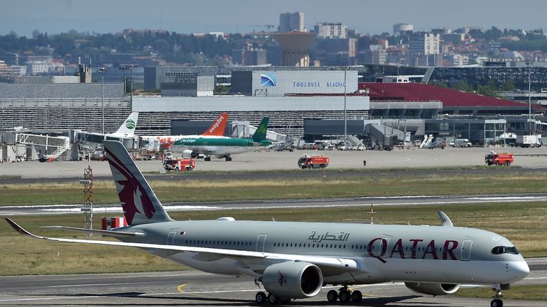 قطر تسعى للتوغل في فرنسا بكرة القدم والاستثمار