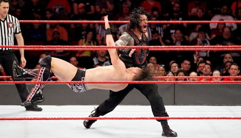 رومان رينز بعد الفوز مع سيث رولينز ودين أمبروز