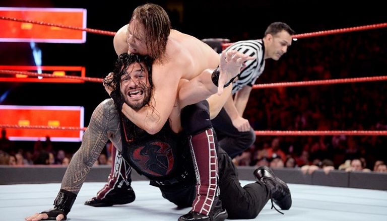 رومان رينز بعد الفوز مع سيث رولينز ودين أمبروز