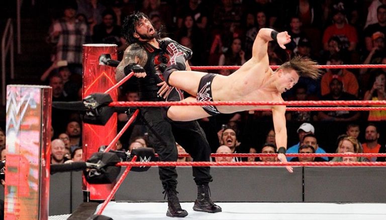 رومان رينز بعد الفوز مع سيث رولينز ودين أمبروز