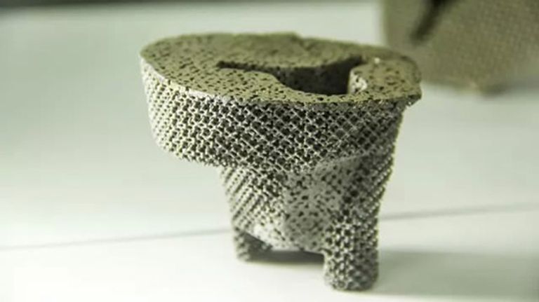 المريض الصيني بعد إجراء العملية