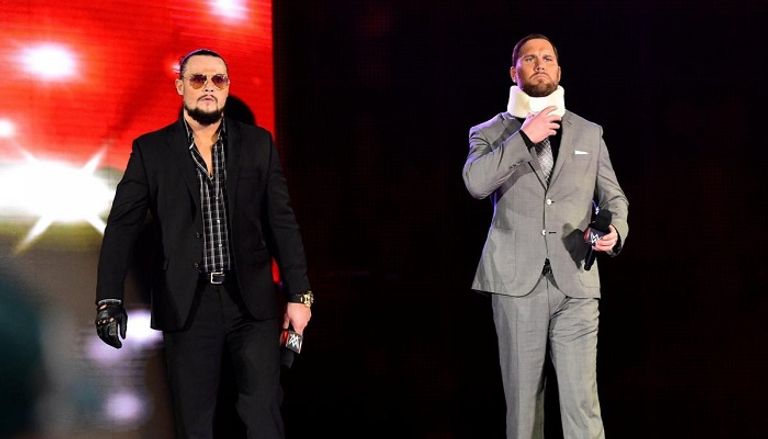 رومان رينز يوجه ضربة "سوبرمان" إلى إلايس سامسون