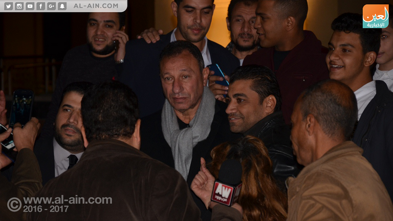 محمود الخطيب رئيس النادي الأهلي في عزاء الفنانة شادية عزاء الفنانة المصرية شادية