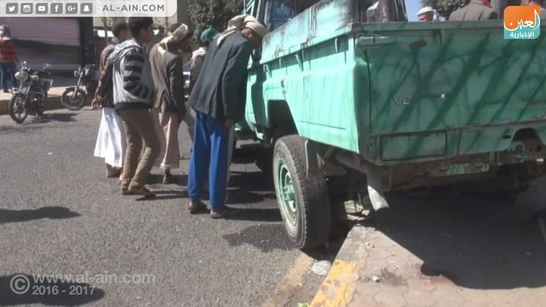 قوات المخلوع صالح تستولي على طقم عسكري كان بحوزة الحوثي