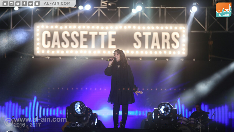 سيمون في حفل القرن