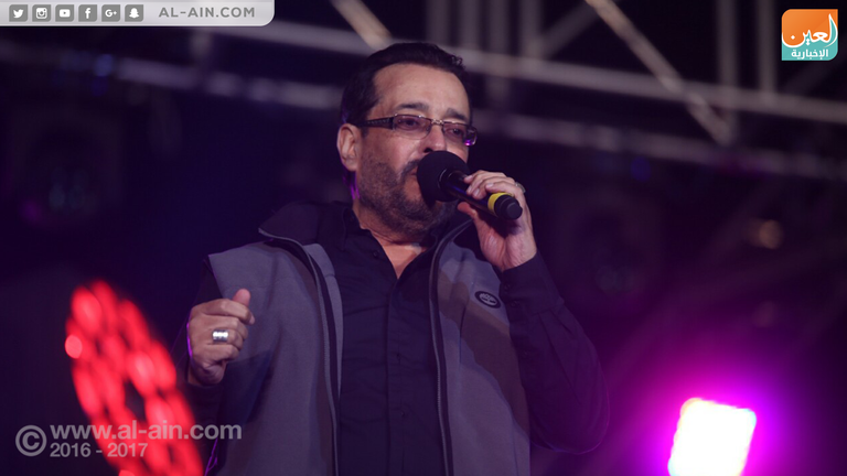 سيمون في حفل القرن