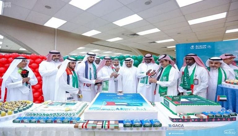 مطارات السعودية تحتفل باليوم الإماراتي 