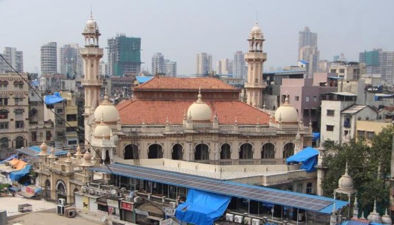 مسجد في مومباي يستخدم الطاقة الشمسية لخفض فواتير الكهرباء