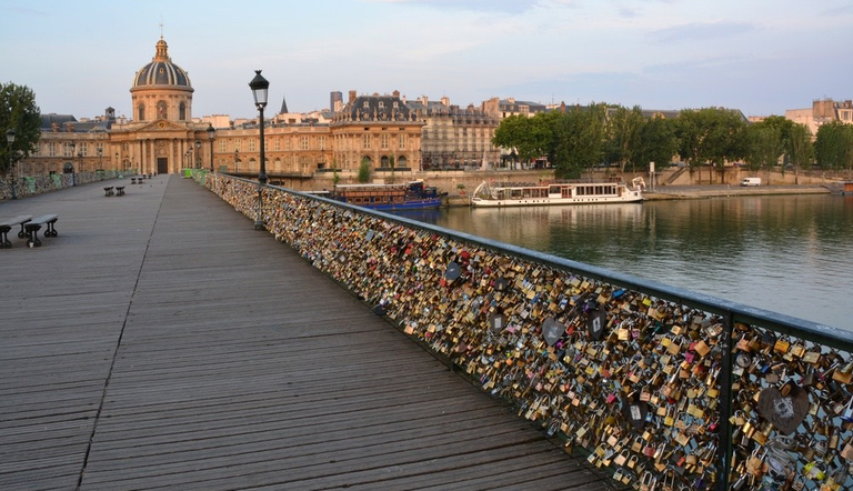 نهر السين في باريس