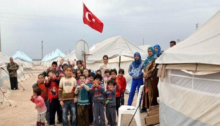 اللاجئون السوريون في تركيا يعانون أوضاعا صعبة
