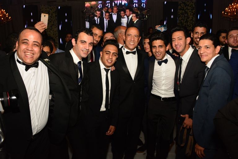 محمد عبدالرحمن وعروسه خلال حفل الزفاف