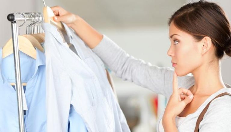 76% من النساء يجدن صعوبة في اختيار الملابس المناسبة-أرشيفية