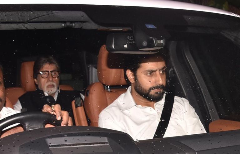 أميتاب يتقدم نجوم بوليوود في عزاء شاشي