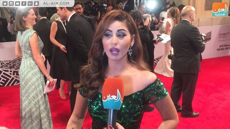 مي سليم السجادة الحمراء في مدينة جميرا