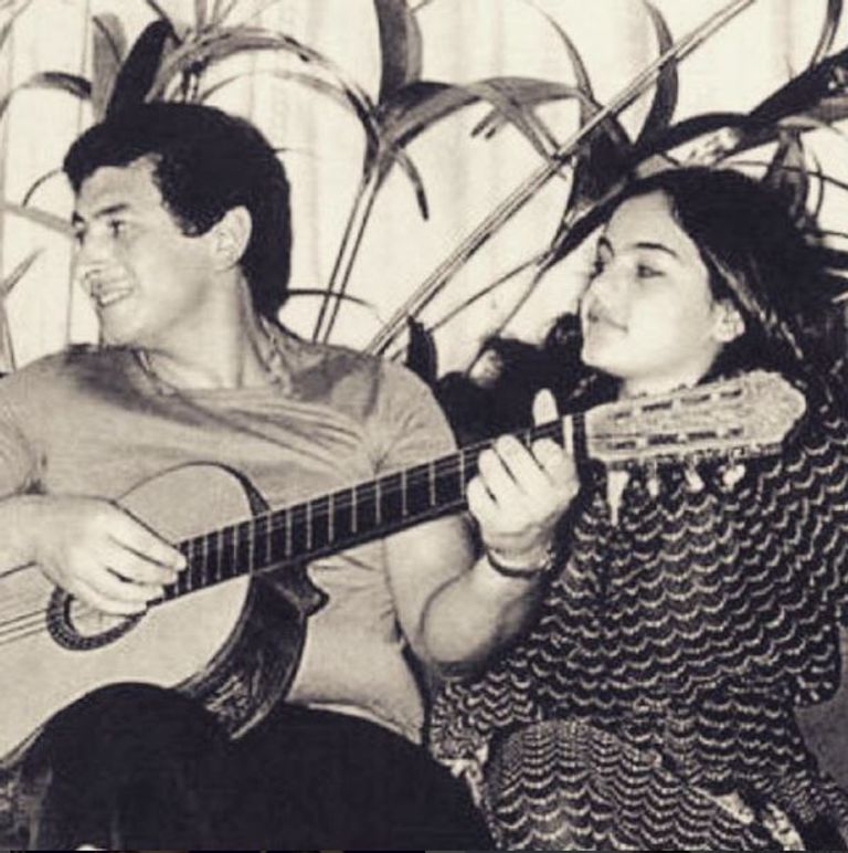 شريهان مع أخيها عمر خورشيد شريهان.. شهرزاد الدراما المصرية