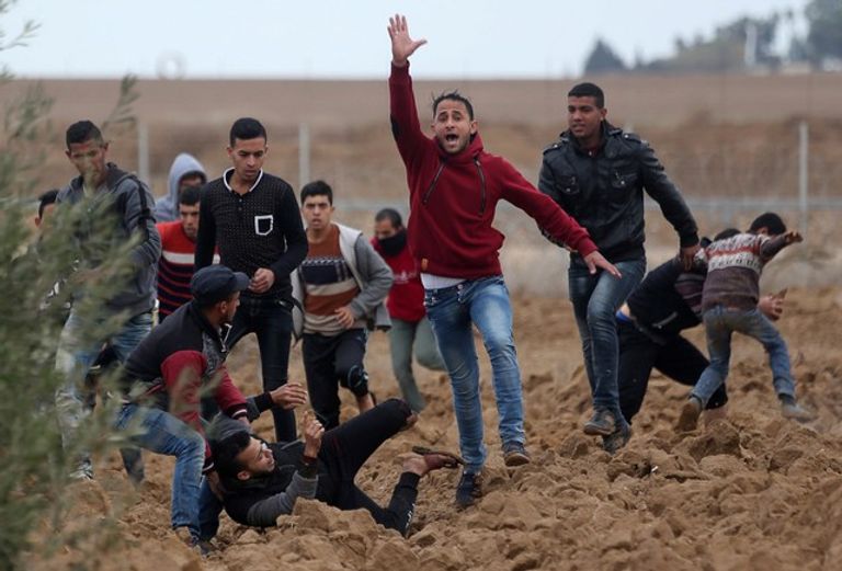 المواجهات تتسع في معظم المدن