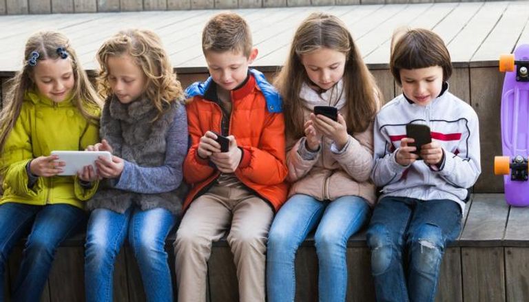 الأطفال أكثر عرضة للابتزاز على شبكات التواصل الاجتماعي - أرشيفية