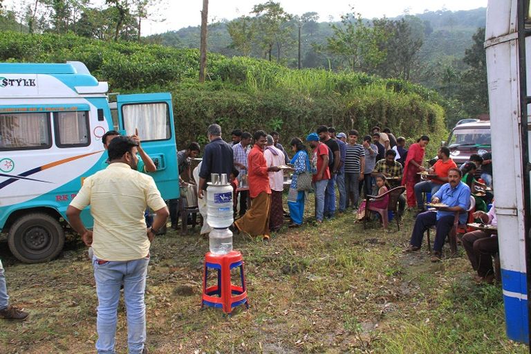 مجموعة العمل الهندية أثناء الاستراحة مجموعة فيلم زيانة