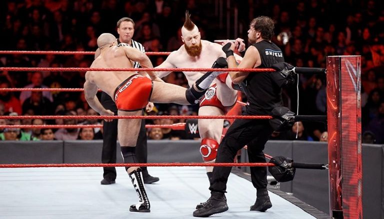 سيزارو وشيموس بعد الفوز