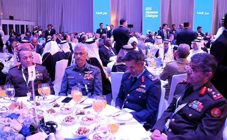 قيادات عسكرية مشاركة في منتدى المنامة 2 جانب من منتدى "حوار المنامة"