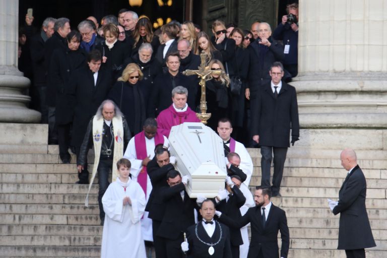 ماكرون شارك في وداع نجم موسيقى الروك جوني هاليداي