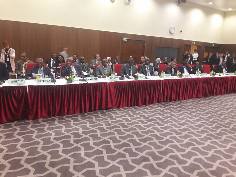 جانب من الندوة الجزائرية بحضور الخبراء الأمنيين