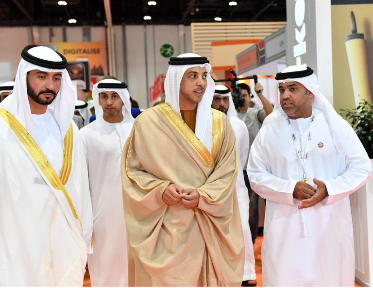 الشيخ منصور بن زايد آل نهيان، يفتتح معرض 