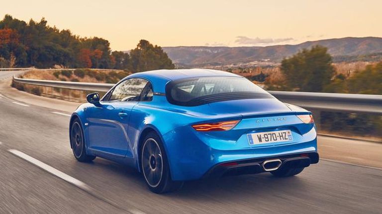 إطلاق الإصدار الأول من السيارة الرياضية A110 بداية 2018